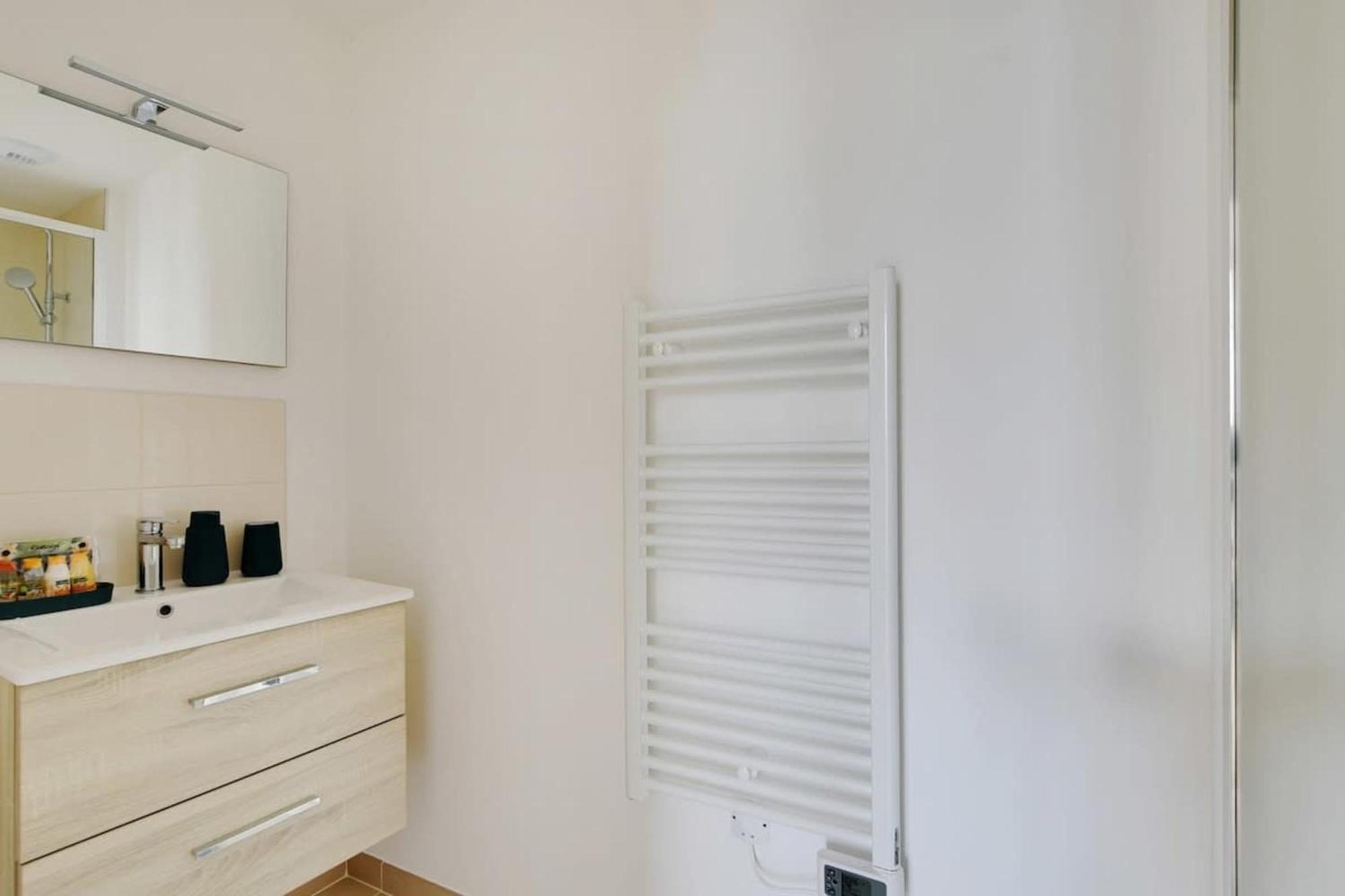 Flexliving - Whole Flat - Fessart Appartement Parijs
